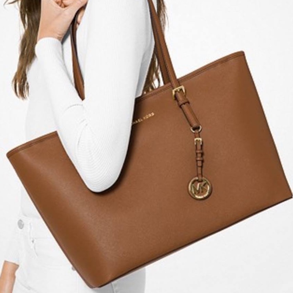 Michael Kors Jet Set Travel tote